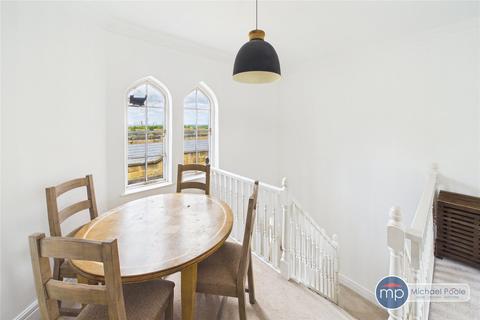 2 bedroom flat for sale, Wilton Castle, Wilton