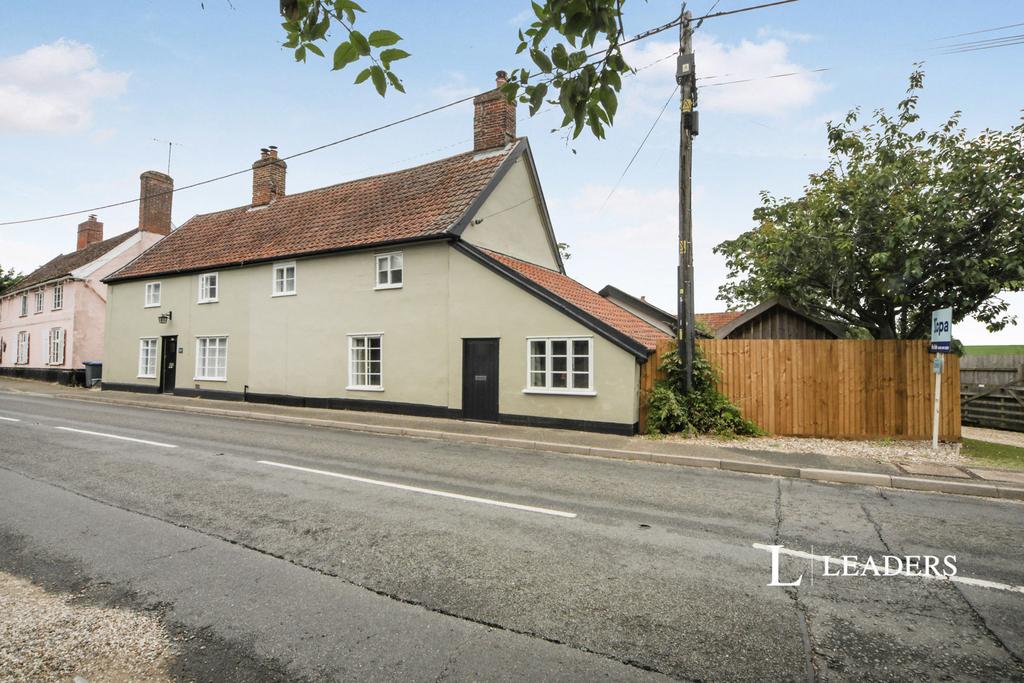 2 bedroom semi-detached house to rent