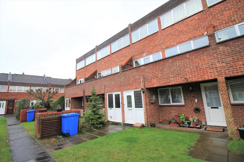 3 bedroom maisonette to rent