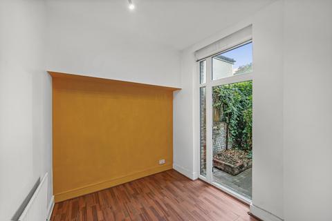 4 bedroom terraced house for sale, St. Thomas's Road, London, N4