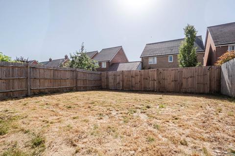 3 bedroom semi-detached house for sale, Birnbeck Avenue, Bletchley MK3