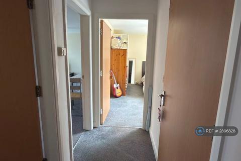 2 bedroom flat to rent, Leicester Court, Preston, PR1