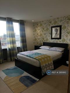 2 bedroom flat to rent, The Water Gardens, London, W2