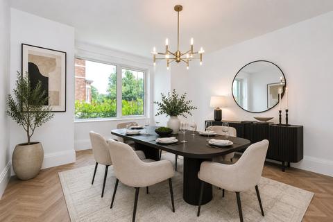 4 bedroom semi-detached house for sale, Highfield Avenue, Sale, Greater Manchester, M33