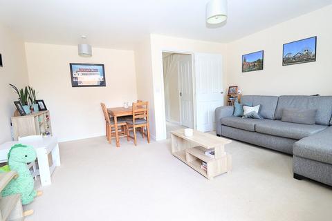 3 bedroom end of terrace house for sale, Haskins Gardens, Farnborough GU14
