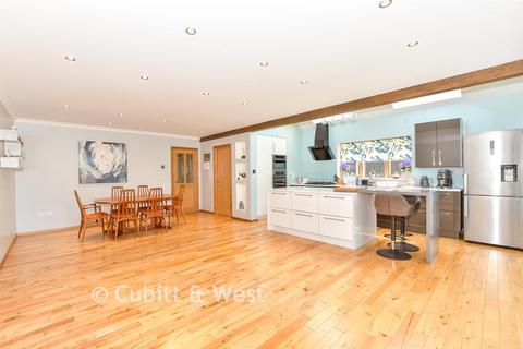 3 bedroom semi-detached house for sale, Northlands Park, Emsworth PO10