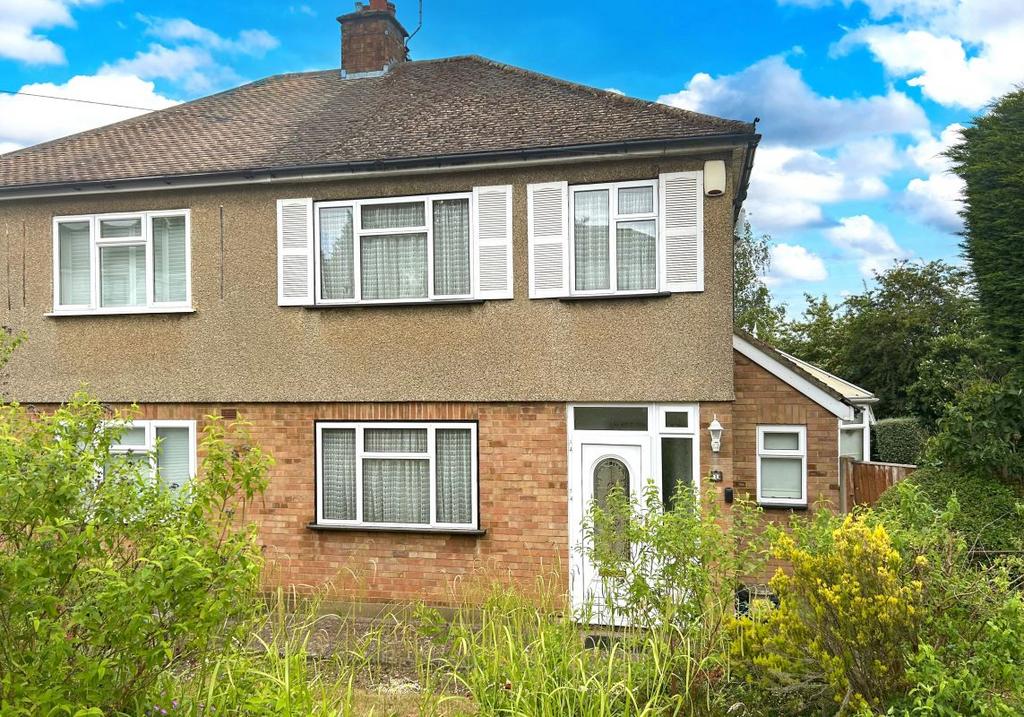 3 bedroom semi-detached house for sale