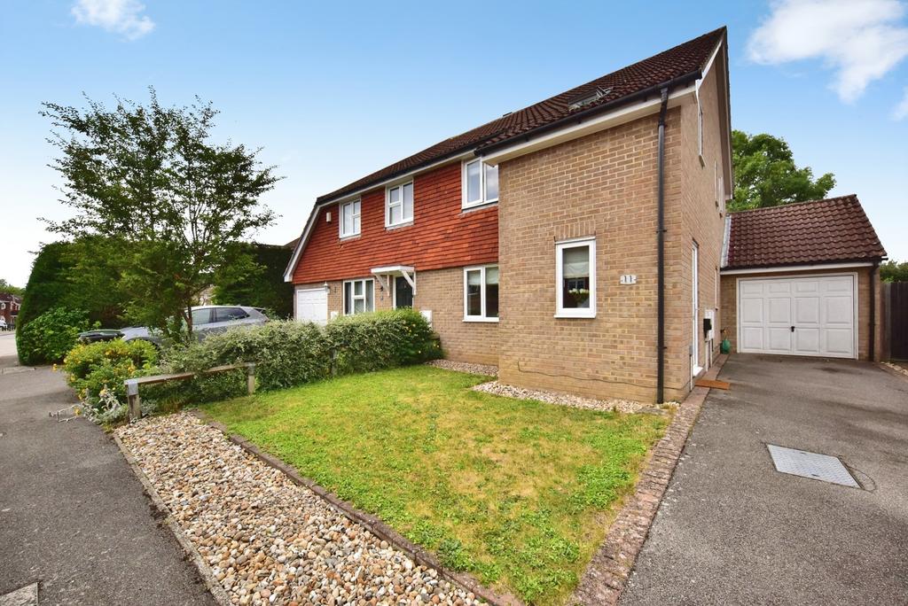 3 bedroom semi-detached house for sale