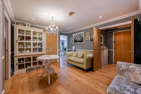 3 bedroom flat for sale, Glaisher Street, Greenwich, London, SE8