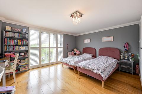 3 bedroom flat for sale, Glaisher Street, Greenwich, London, SE8