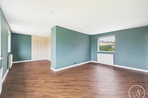 2 bedroom detached bungalow for sale, Templegate Close, Leeds