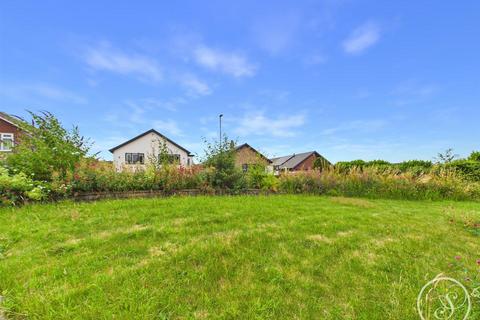 2 bedroom detached bungalow for sale, Templegate Close, Leeds