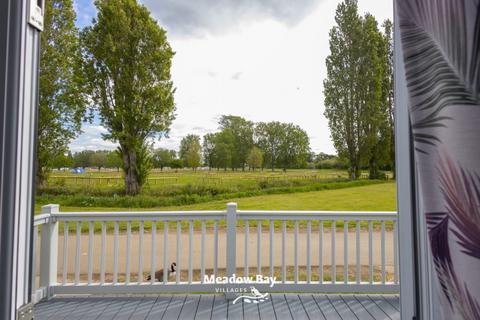 2 bedroom park home for sale, Billing Aquadrome Holiday Park