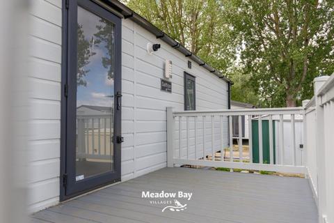 2 bedroom park home for sale, Billing Aquadrome Holiday Park