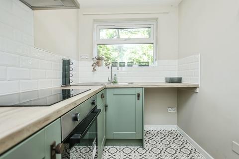 1 bedroom flat for sale, Wake Green Park, Birmingham