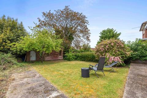 3 bedroom semi-detached house for sale, Hawthorn Road, Princes Risborough HP27