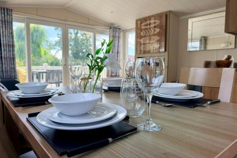 3 bedroom park home for sale, Carlton Meres Holiday Park – Suffolk