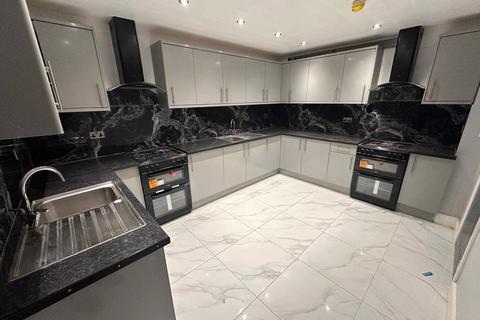1 bedroom end of terrace house to rent, Rushdene Close, Northolt, Greater London, UB5