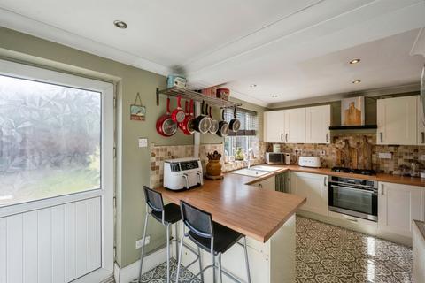 3 bedroom semi-detached house for sale, Marton Grove, Hatfield, Doncaster