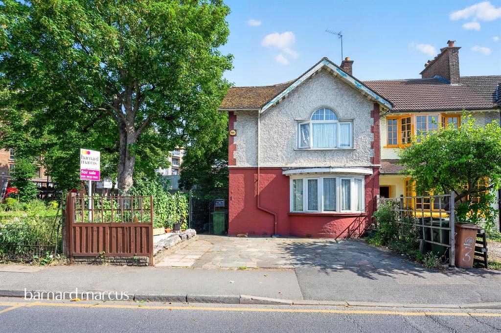 Detached house exterior