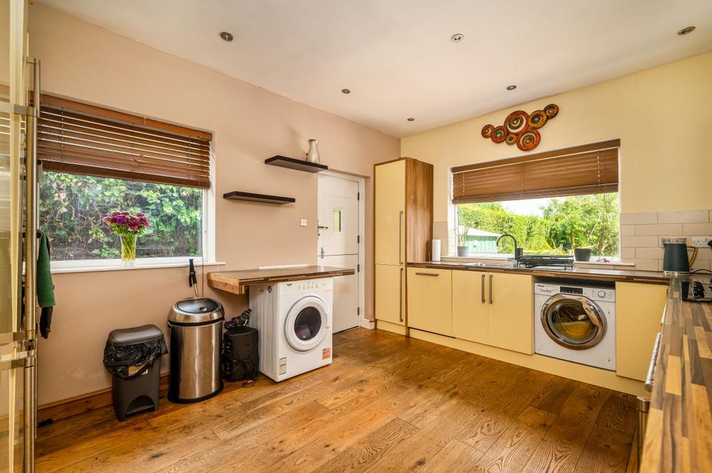 Scotchman Lane, Morley, Leeds - View 6