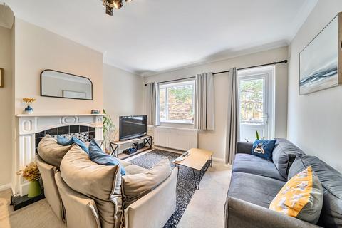 2 bedroom maisonette for sale, Frays Court Victoria Road, Uxbridge