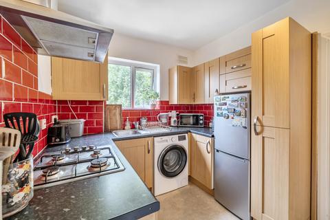 2 bedroom maisonette for sale, Frays Court Victoria Road, Uxbridge