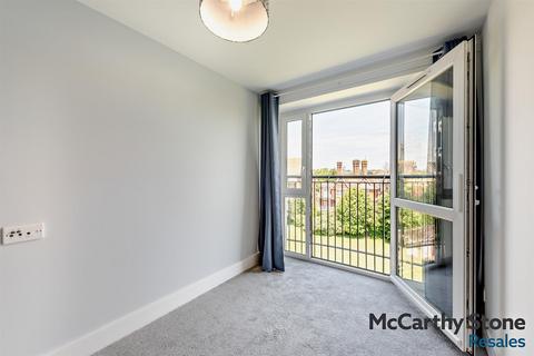 1 bedroom apartment for sale, Martello Court, Jevington Gardens, Eastbourne, East Sussex, BN21 4SD
