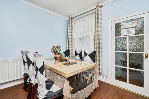 3 bedroom end of terrace house for sale, Follyhouse Lane, Walsall, West Midlands, WS1