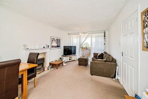 2 bedroom apartment for sale, Sandringham Court, Slough