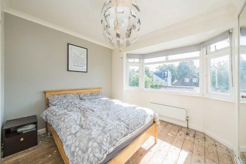 3 bedroom semi-detached house for sale, Heathlands Close, Sunbury-On-Thames TW16