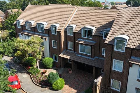 1 bedroom flat for sale, Hunting Gate, Birchington CT7