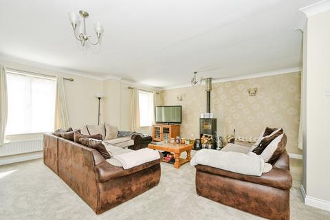 4 bedroom detached house for sale, Henman Close - Abbey Meads, Swindon, SN25