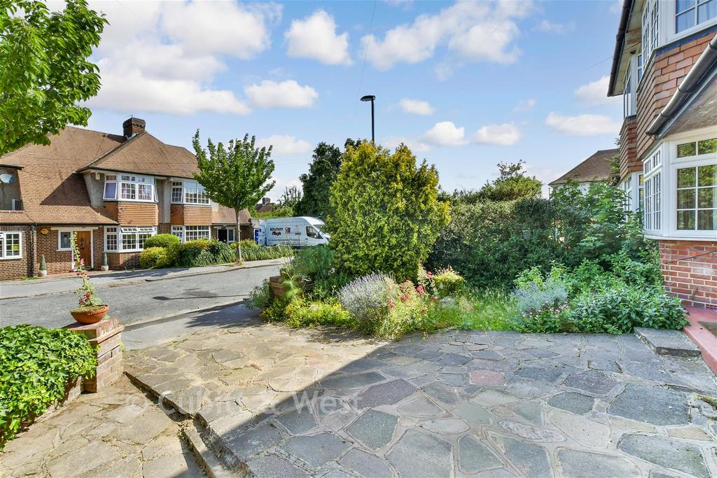 Driveway/Parking
