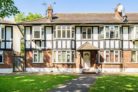 2 bedroom apartment for sale, Tudor Court, Walthamstow, E17