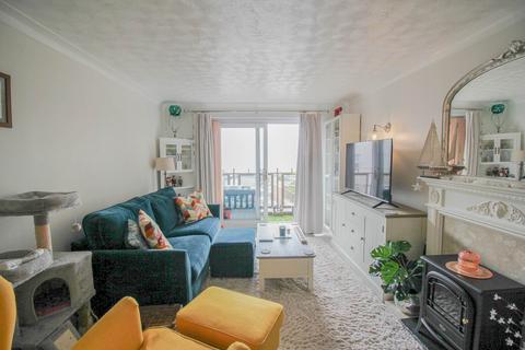 undefined, Madeira Court*Sea Front Location*Very Well Presented*Super Sea Views*
