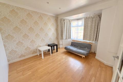 4 bedroom semi-detached house for sale, Derwent Crescent, Stanmore HA7