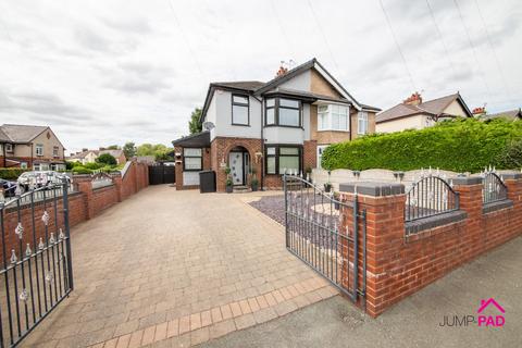 3 bedroom semi-detached house for sale, Park Road South, Newton-Le-Willows, WA12