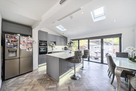 4 bedroom semi-detached house for sale, Curran Avenue, Wallington SM6
