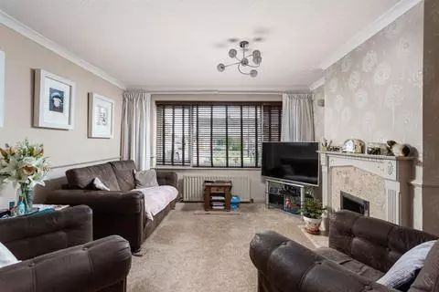 3 bedroom semi-detached house for sale - View 2