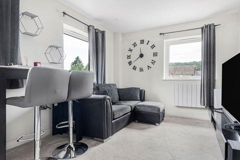 1 bedroom flat for sale, Desborough Park Road, Chelsea Court Desborough Park Road, HP12