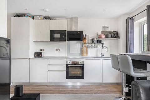 1 bedroom flat for sale, Desborough Park Road, Chelsea Court Desborough Park Road, HP12