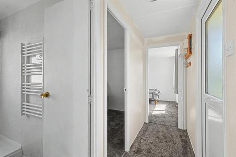 2 bedroom park home for sale, Tower Park, Hockley SS5