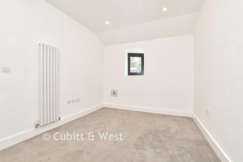 2 bedroom apartment for sale, Evergreen House, Caterham CR3
