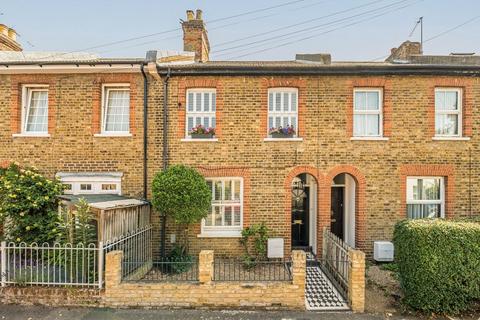 King Charles Crescent, Surbiton KT5