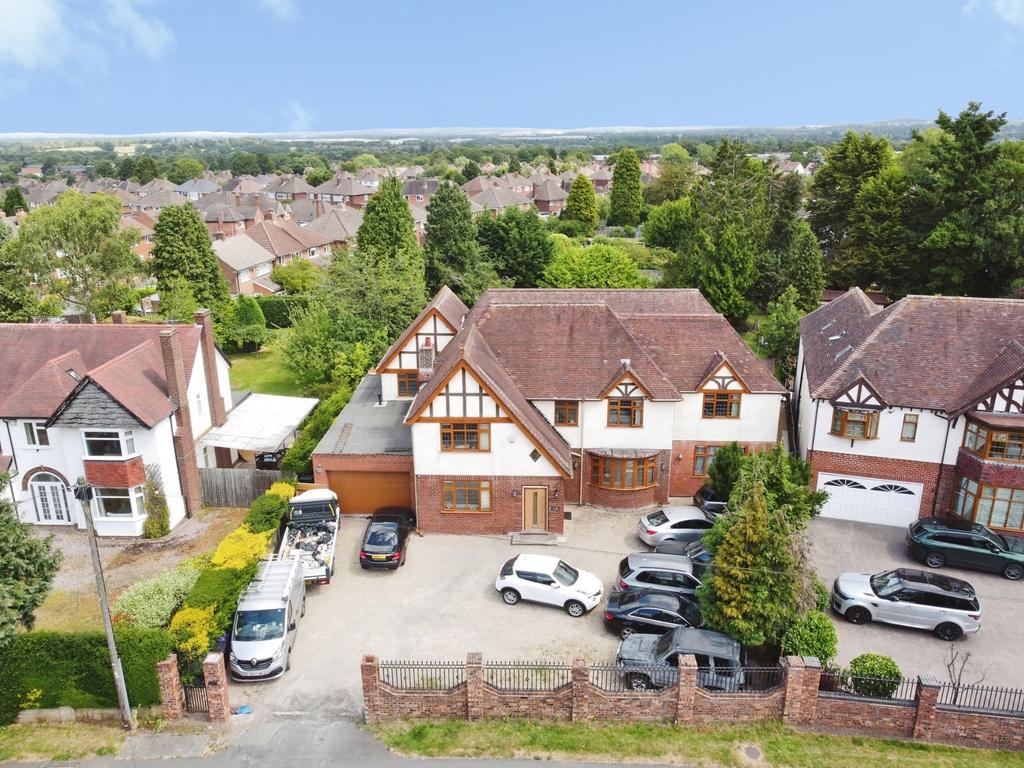 7 bedroom detached house for sale