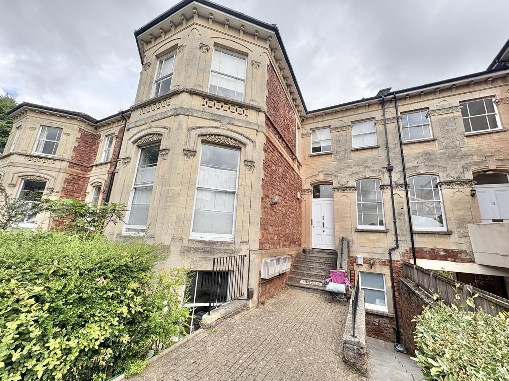 2 bedroom flat to rent