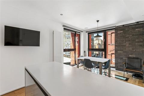 Grimsby Street, London, E2