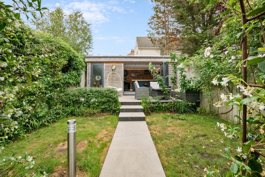 House exterior, garden