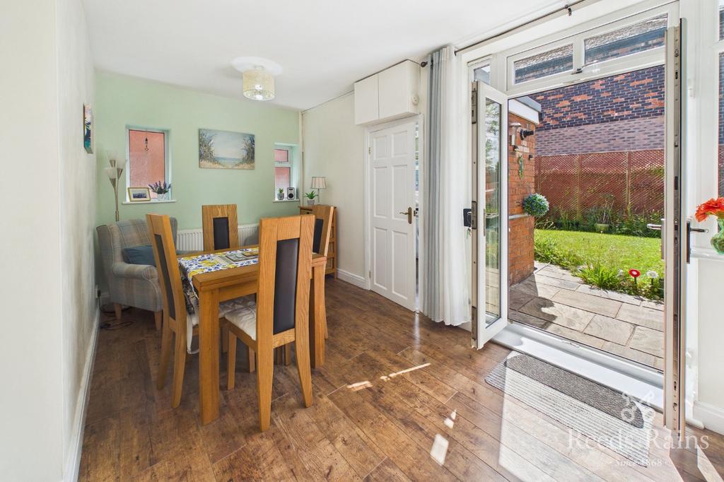 House in Stockport, Greater Manchester - View 5